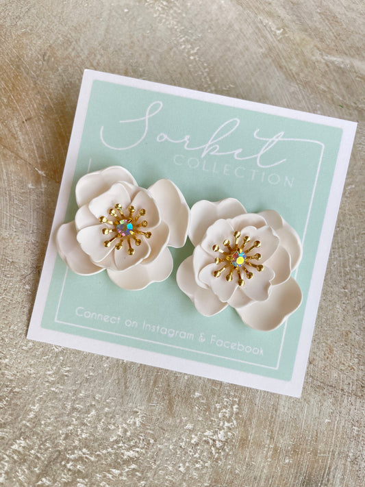 Magnolia Studs